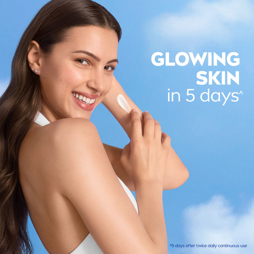 Super 10 Glow Serum Body Lotion With Niacinamide, 120X Vitamin & SPF15