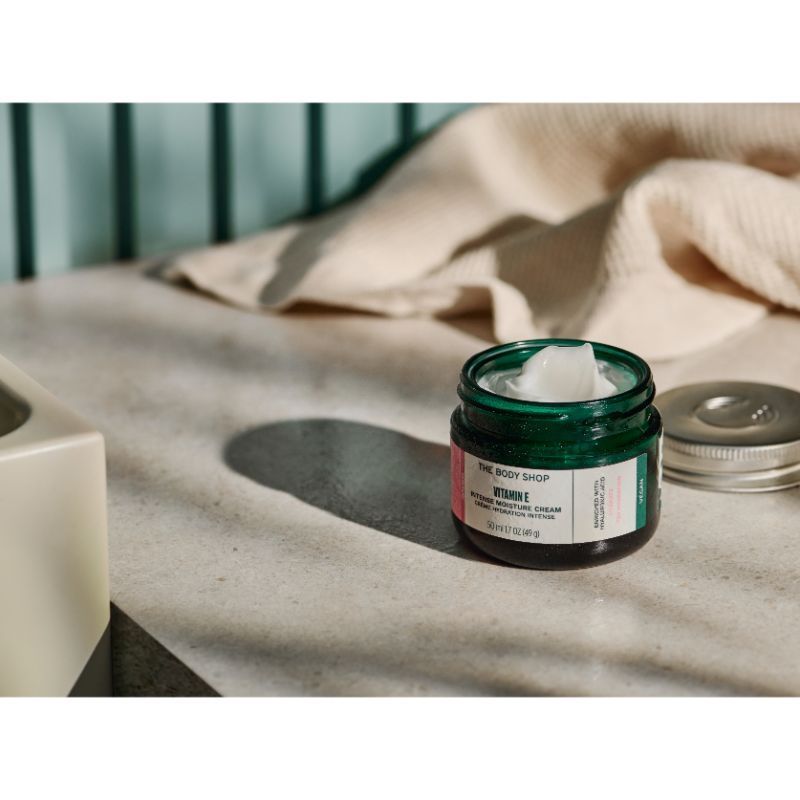 Vitamin E Intense Moisture Cream 72H Hydration Hyaluronic Acid & Raspberry Seed Oil