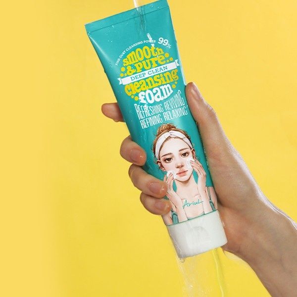 Smooth & Pure Deep Clean Cleansing Foam