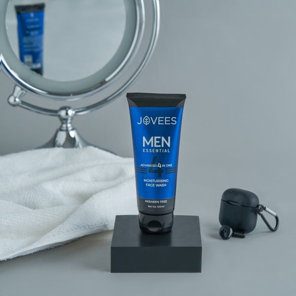 Men Moisturising Face Wash 4 in 1