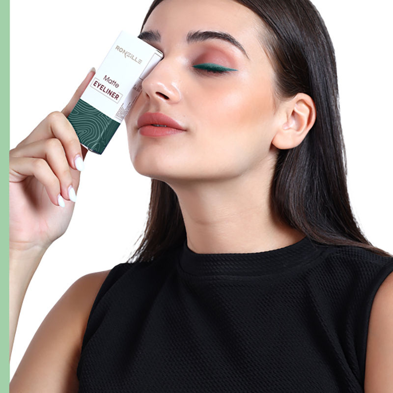 Smudgeproof And Waterproof Liquid Matte Eyeliner