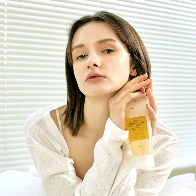 Calendula Balancing Foam Gel Cleanser