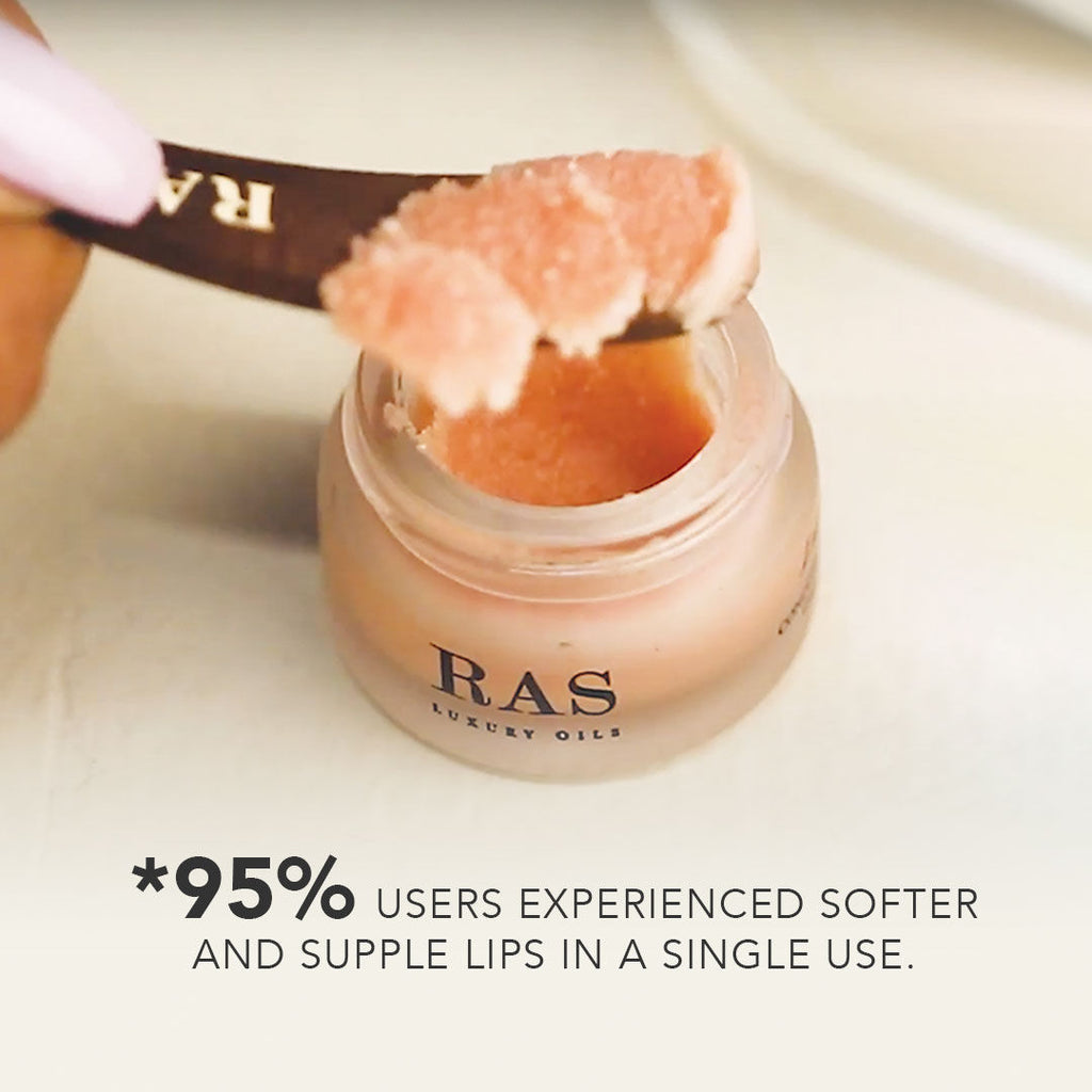 Lush Lips Conditioning Lip Scrub With Grapefruit & Orange