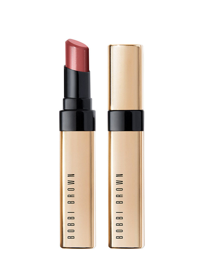Luxe Shine Intense lipstick - Passion Flower - A mid-tone berry