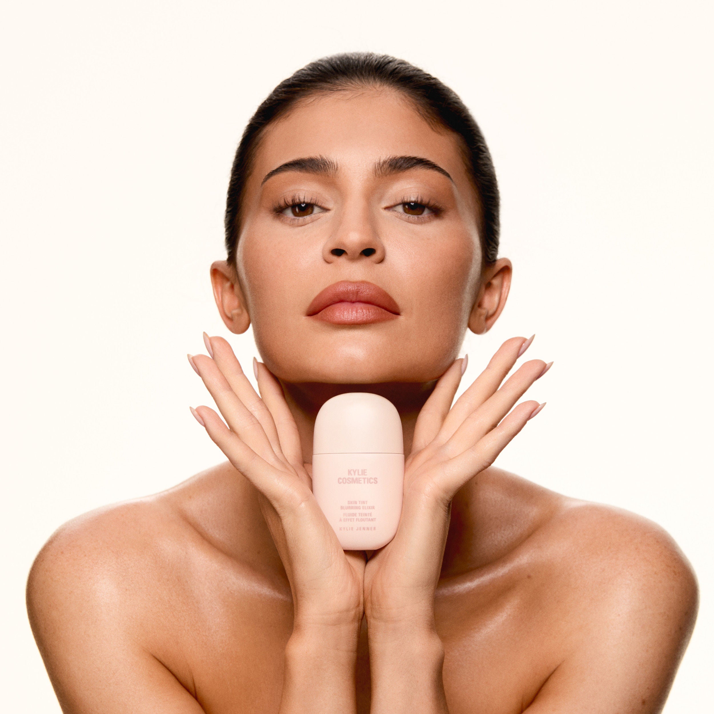 Cosmetics Skin Tint Brush 03
