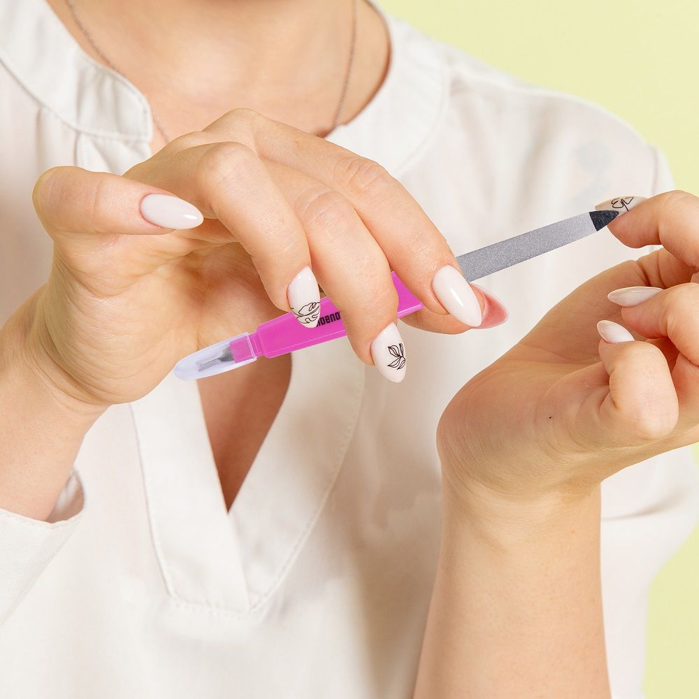 Nail Filer And Cuticle Trimmer (Color May Vary)