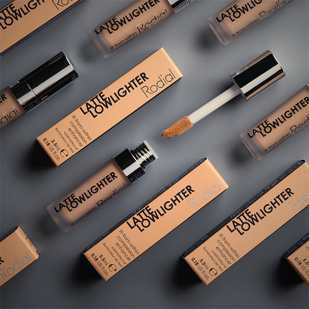 Peach Lowlighter - All-In-1 Conceal, Brighten & Highlight With Caffeine & Hyaluronic Acid