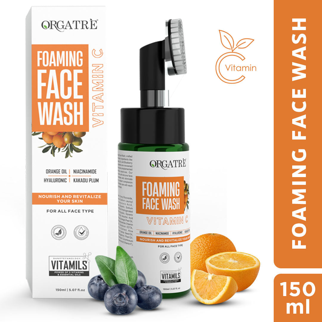 Niacinamide & Vitamin C Foaming Face Wash With Built-In Silicon Brush For Acne-Prone Skin