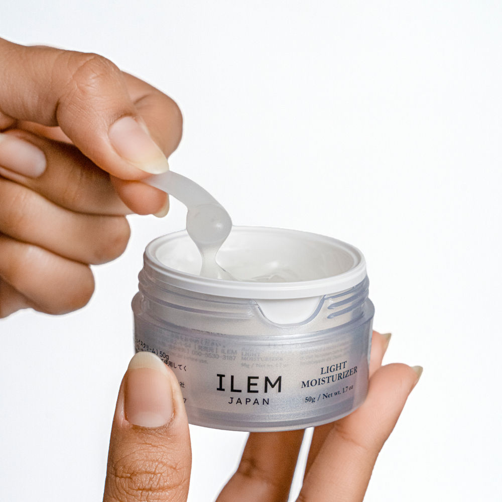 Light Moisturizer Gel Cream With Niacinamide, Ceramides & Centella