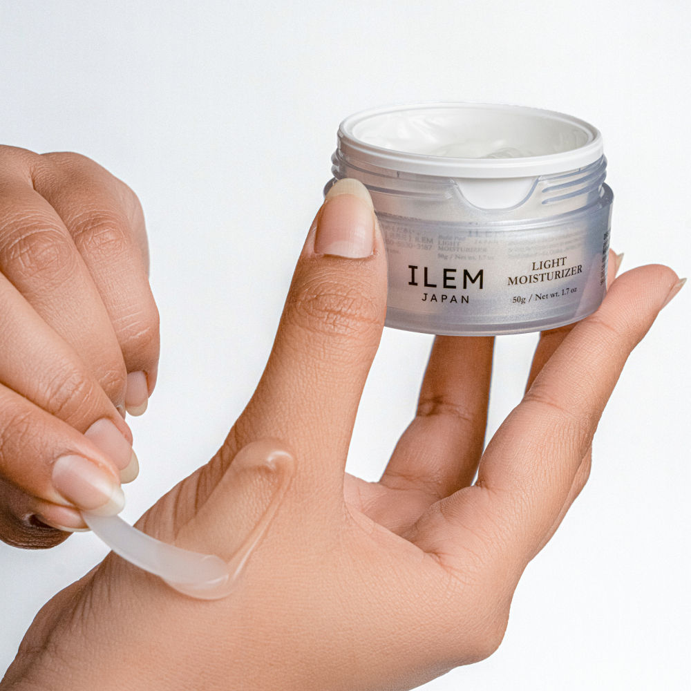Light Moisturizer Gel Cream With Niacinamide, Ceramides & Centella