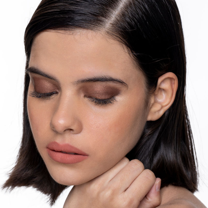 Long Wear Brightening Eye Shadow Stick