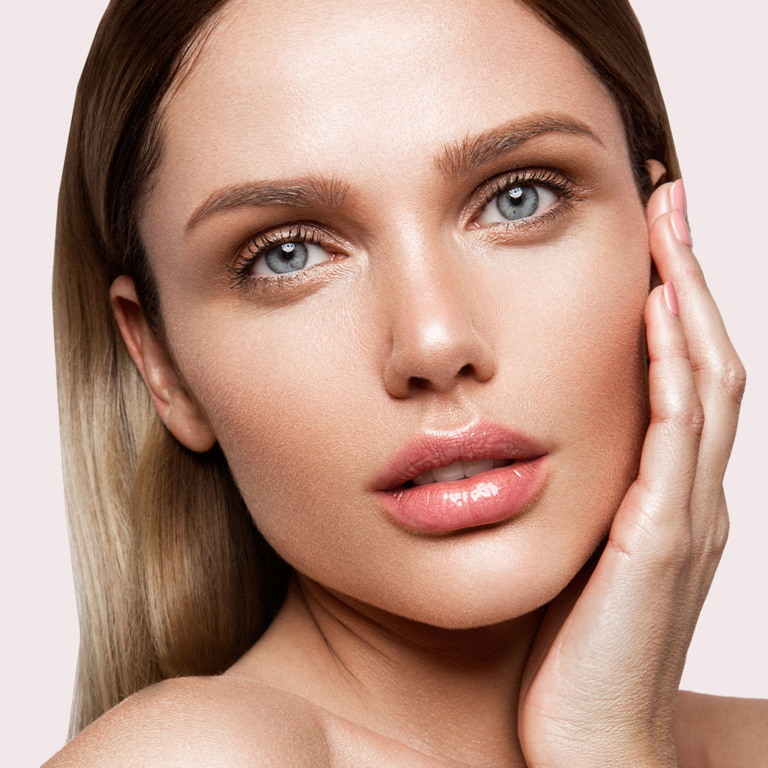 Shimmer Bomb Lipgloss-Infused With Vitamin E For Extra Nourishment - Beam Pearl