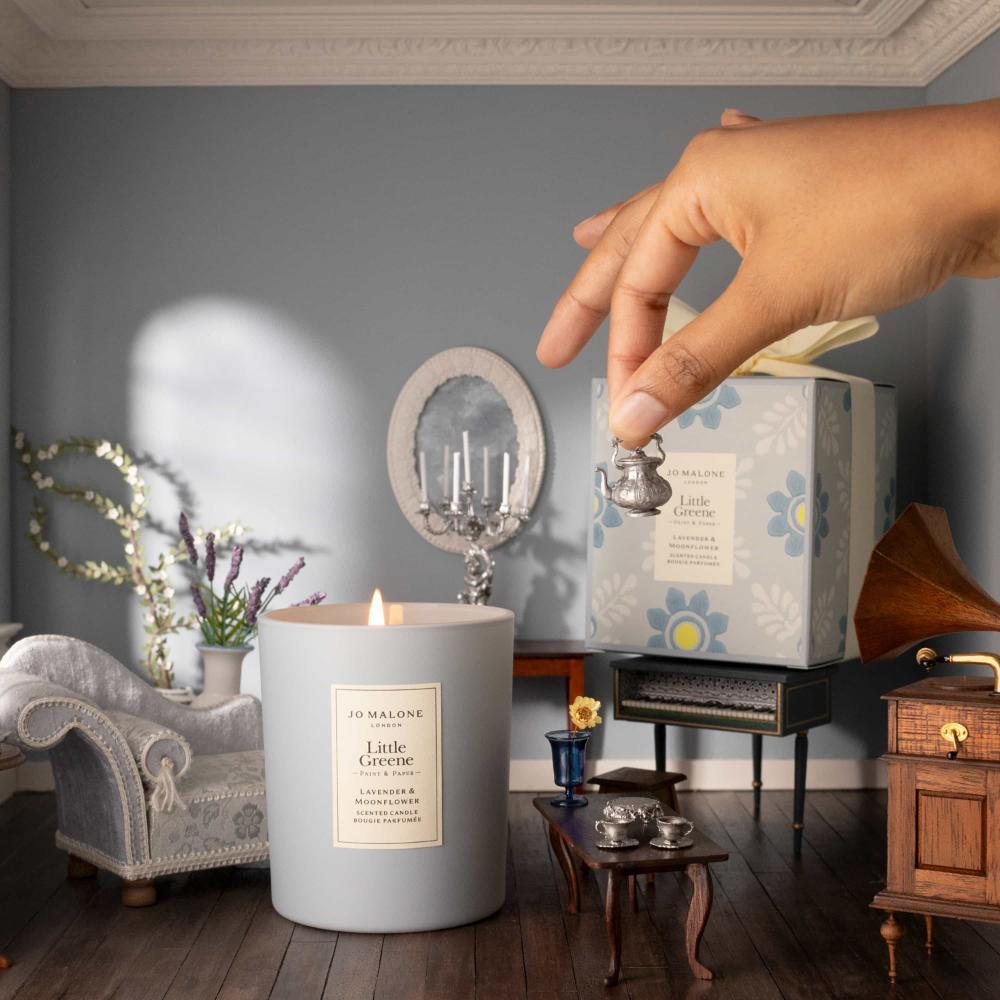 Lavendar & Moonflower Classic Candle
